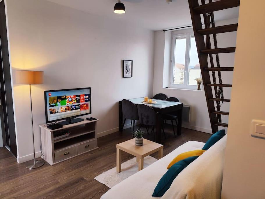 Duplex - Proche Gare & Centre Apartment Compiègne Екстериор снимка